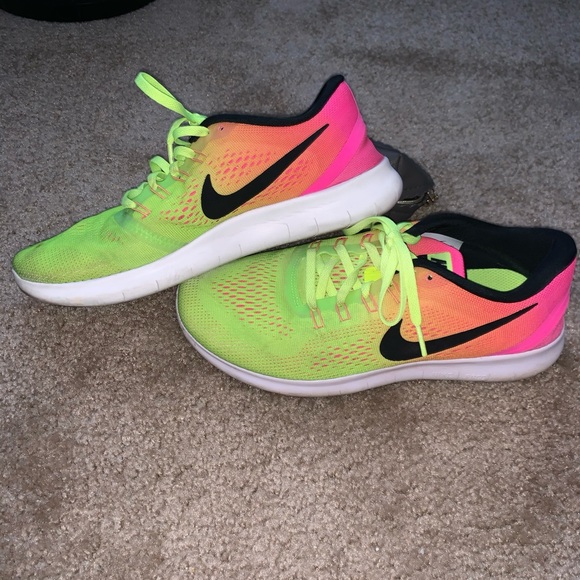 nike running jacket black